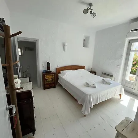 Petro's - Sarakiniko Villa *